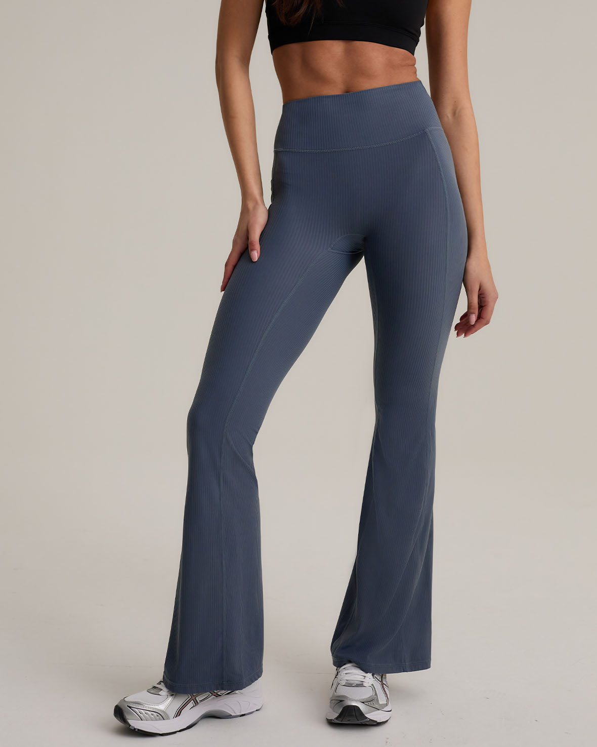 SoftSculpt Rib Flared Leggings