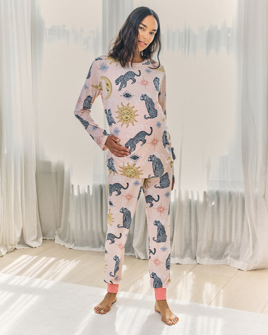 model note: Maria is 5ft 8" and is wearing a size 10