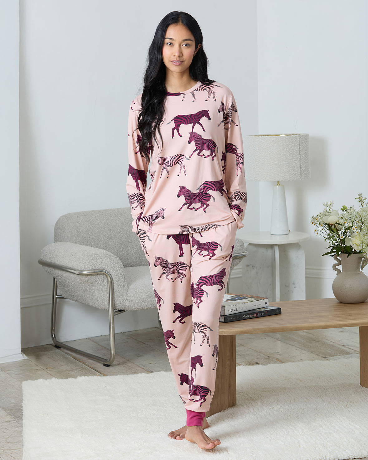 model note: May is 5ft 8" and is wearing a size 10