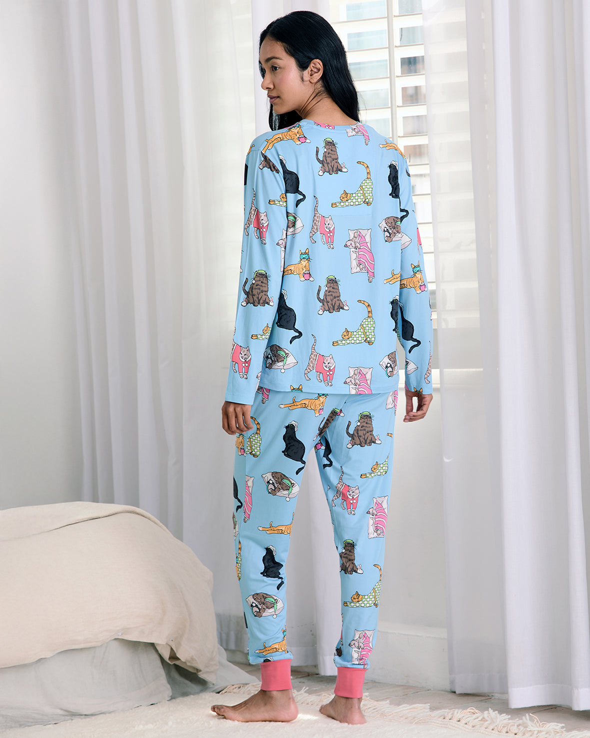 Sleepy Cats Print Long Pyjama Set