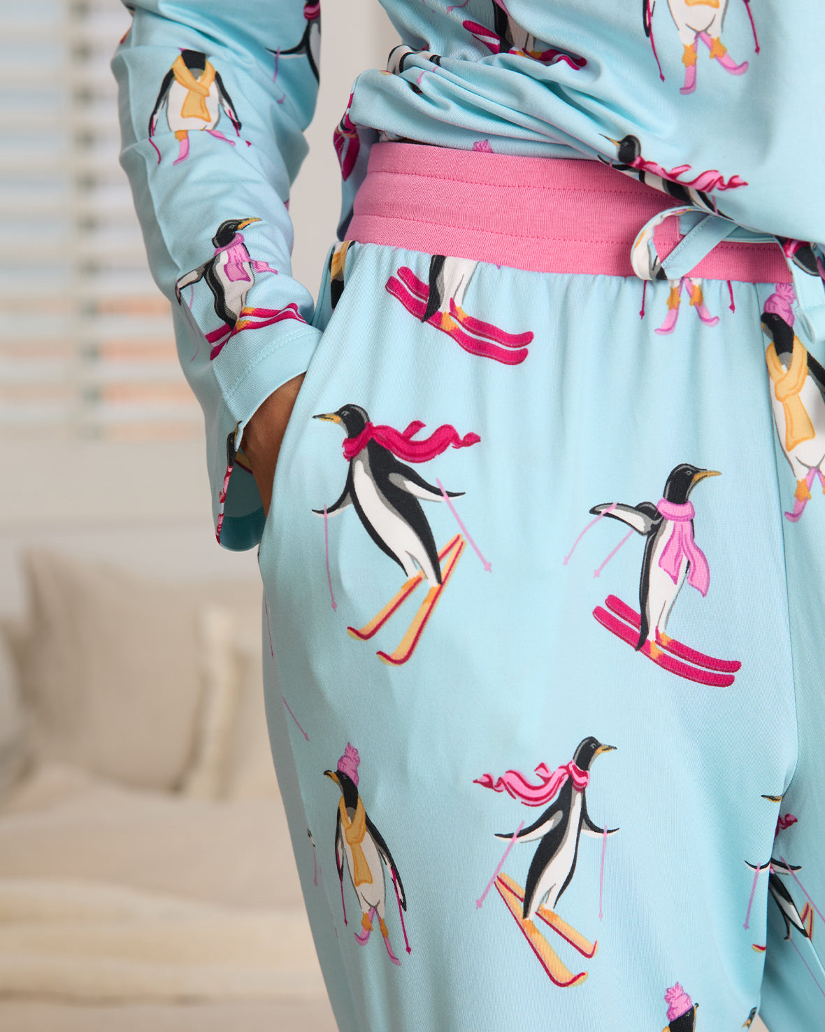 Skiing Penguins Print Long Pyjama Set