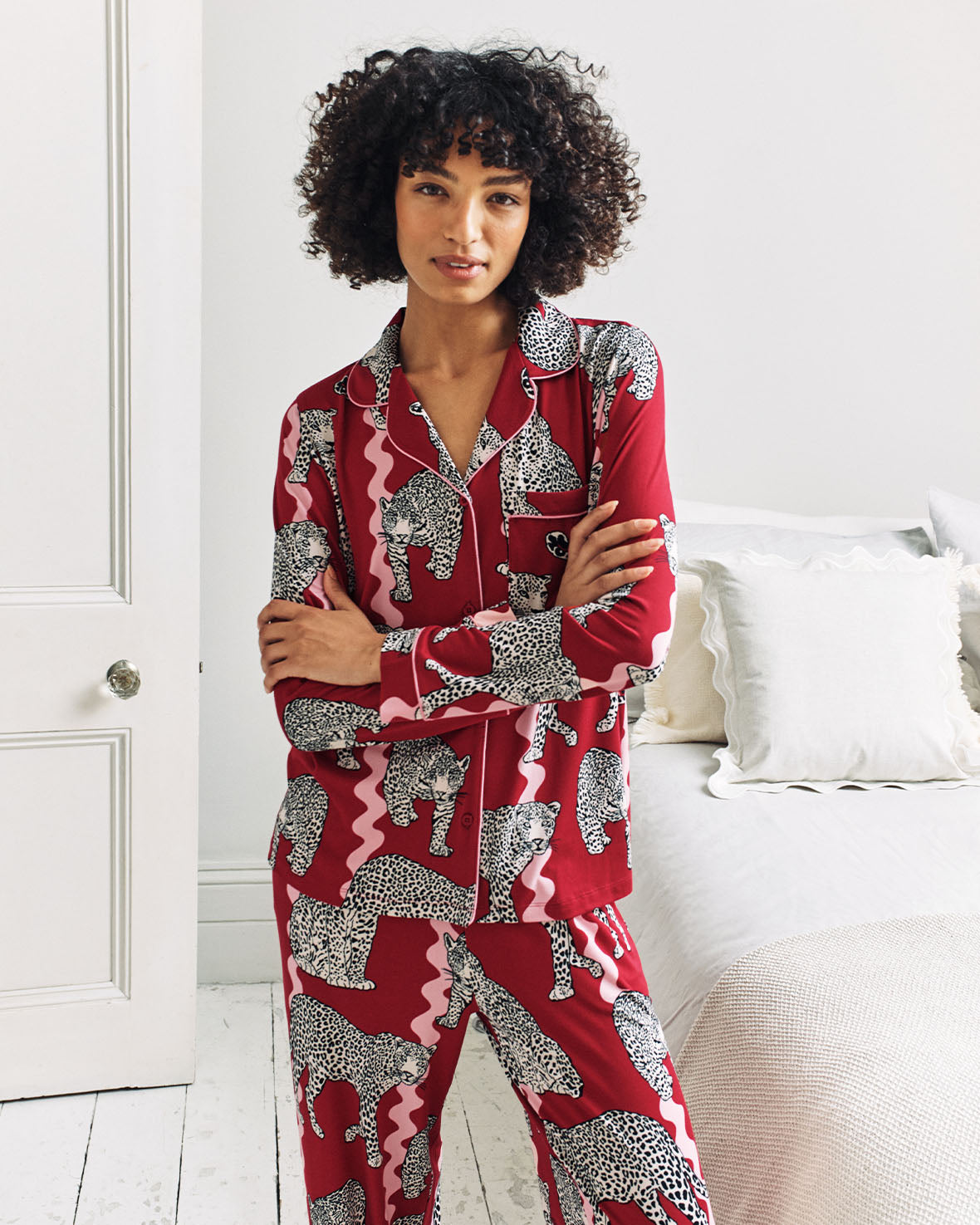 Snow Leopard Wavy Stripe Print Long Pyjama Set