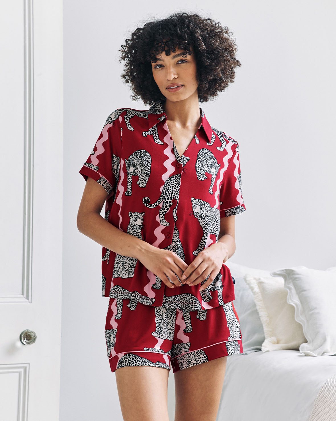 model note: Mariam is 5 ft 11’’ and is wearing a size 10