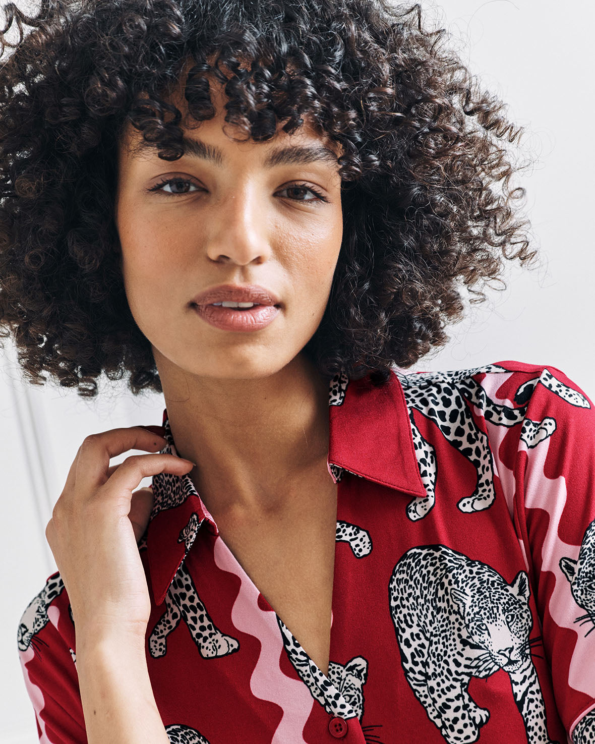 Snow Leopard Wavy Stripe Print Short Pyjama Set