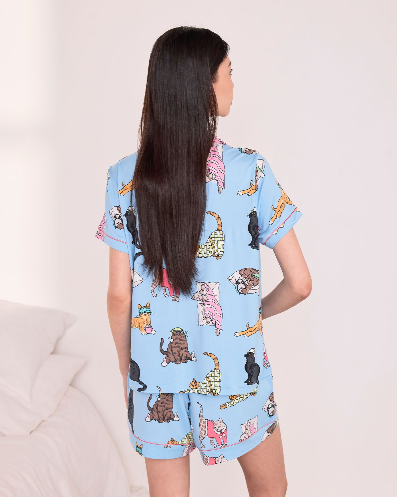 Sleepy Cats Print Button-Up Short Pyjama Set