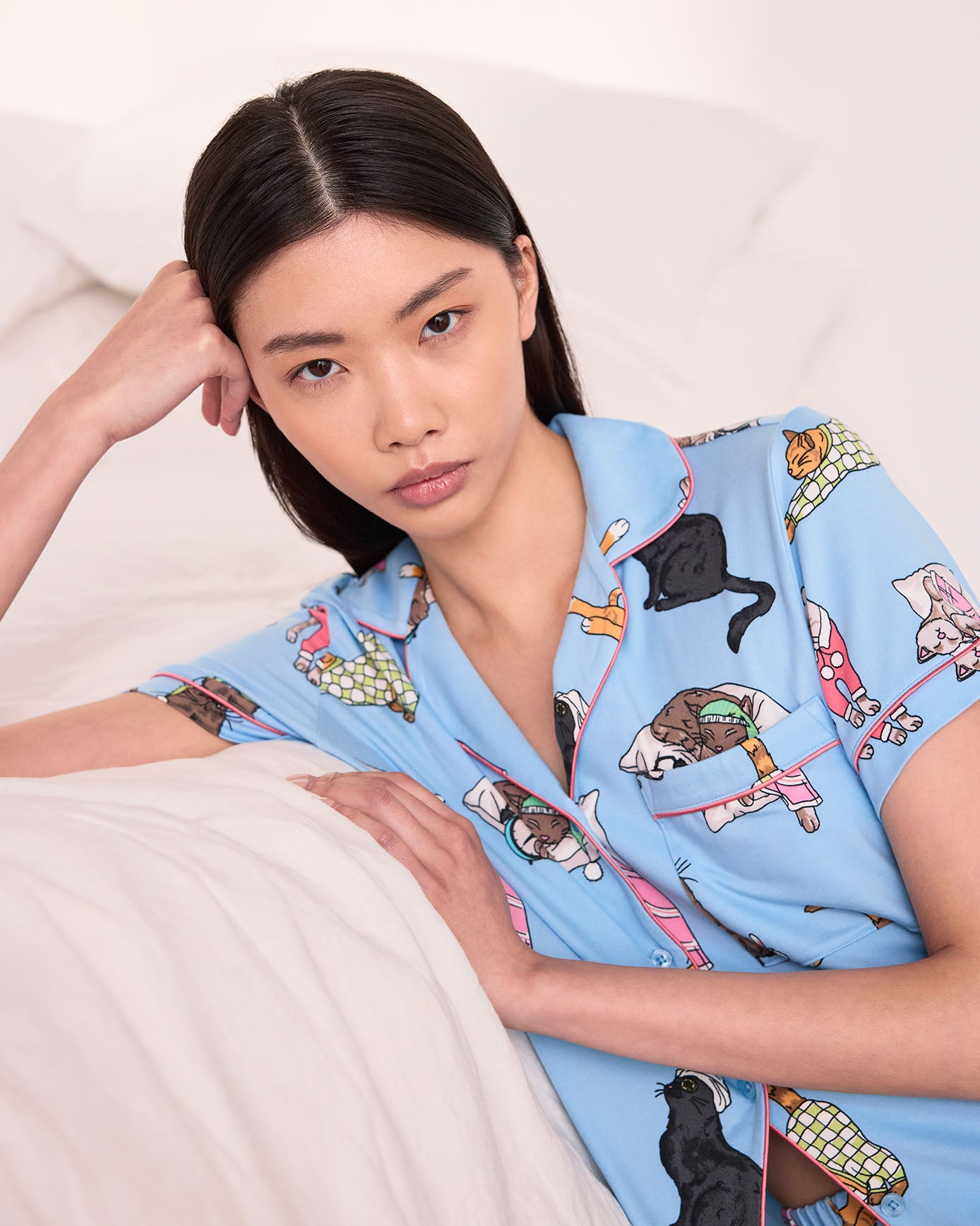 Sleepy Cats Print Button-Up Short Pyjama Set