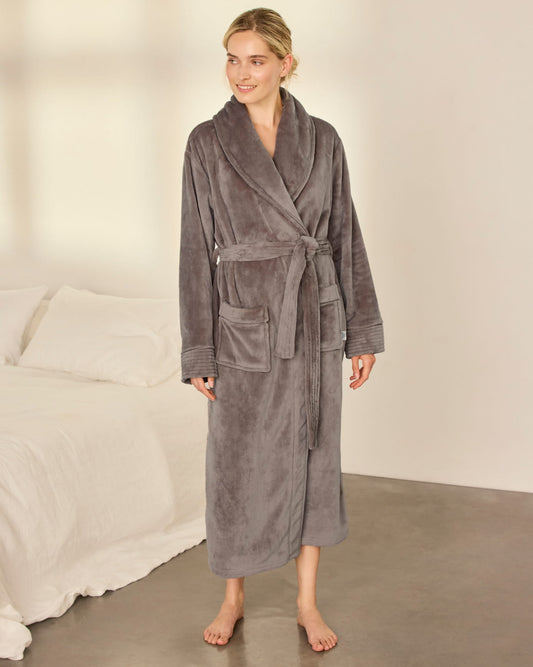 model note: Laura is 5'8.5" and is wearing a UK 10