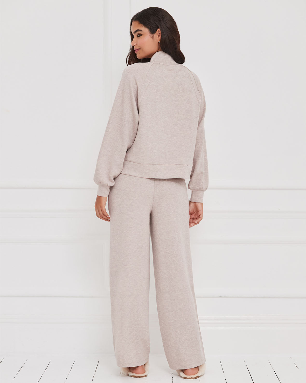 LuxeComfort Scuba Jogger - Camel