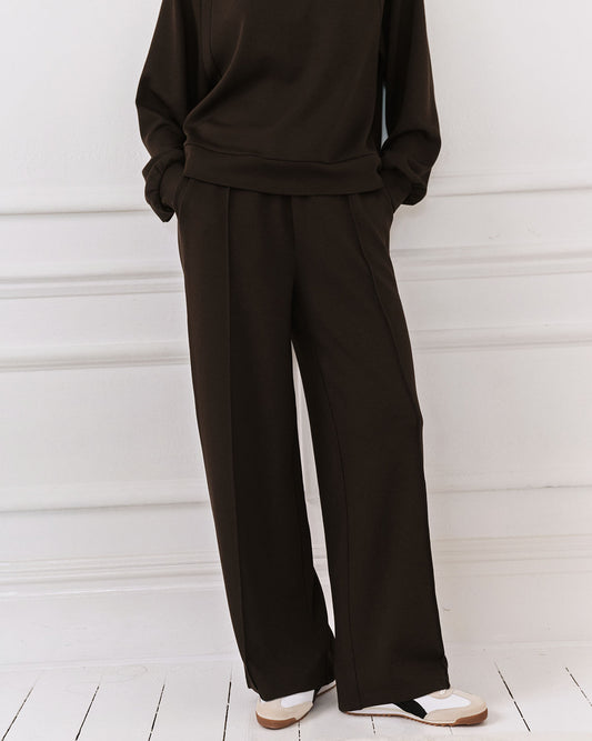 model note: May is 5ft 8’’ and is wearing a size 10