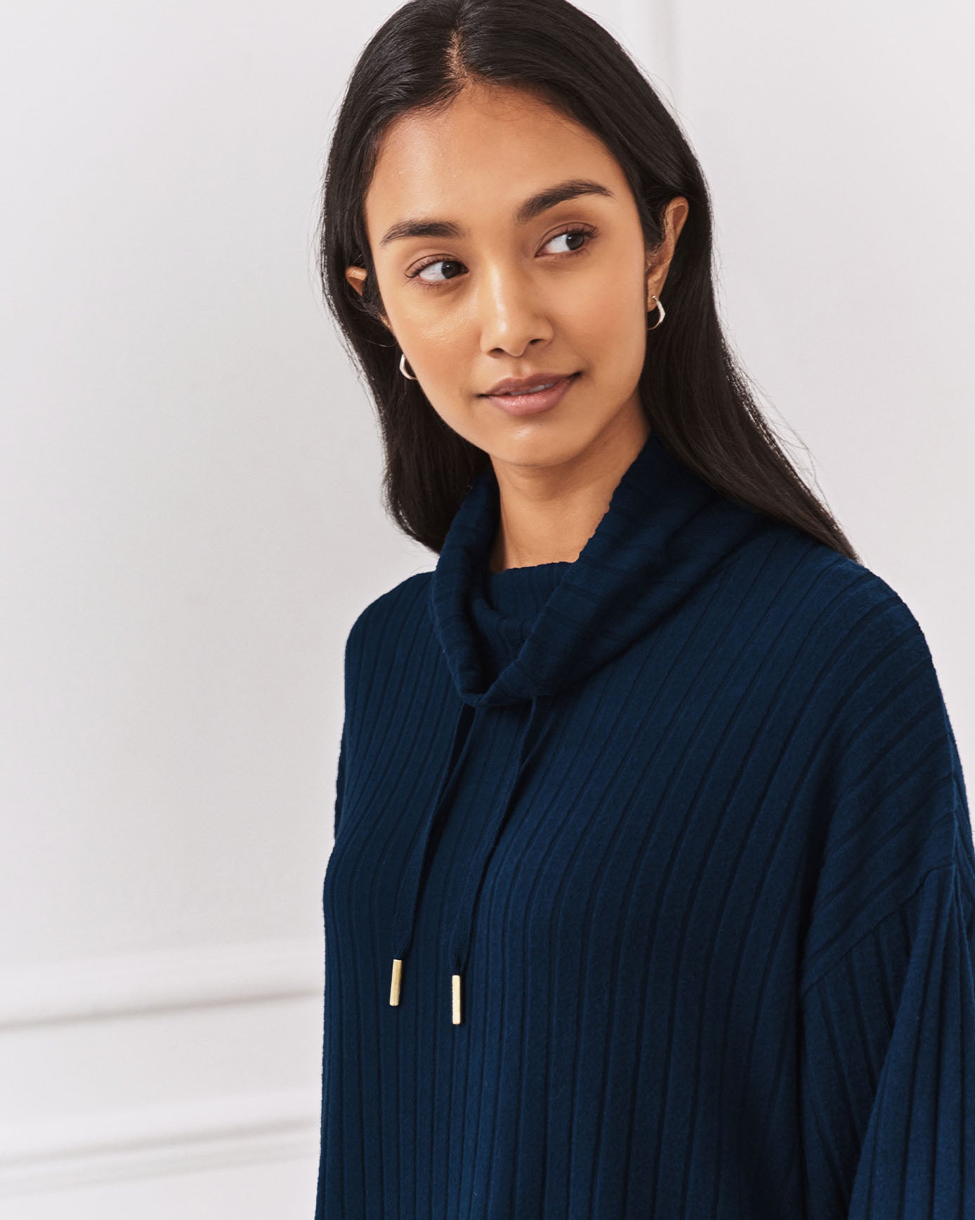 Ribbed Knit High Neck Sweatshirt - Navy