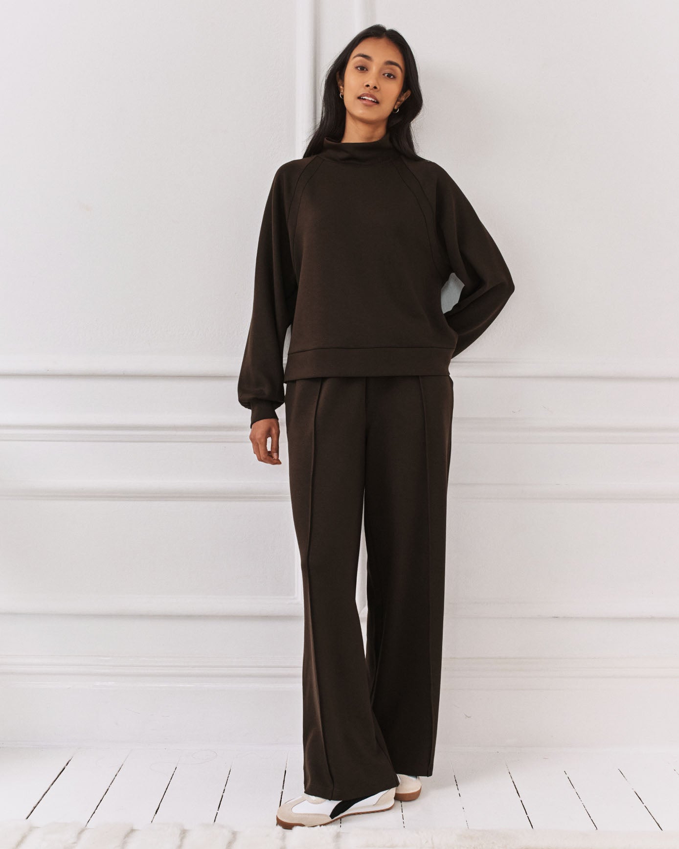 LuxeComfort Scuba Sweatshirt - Brown