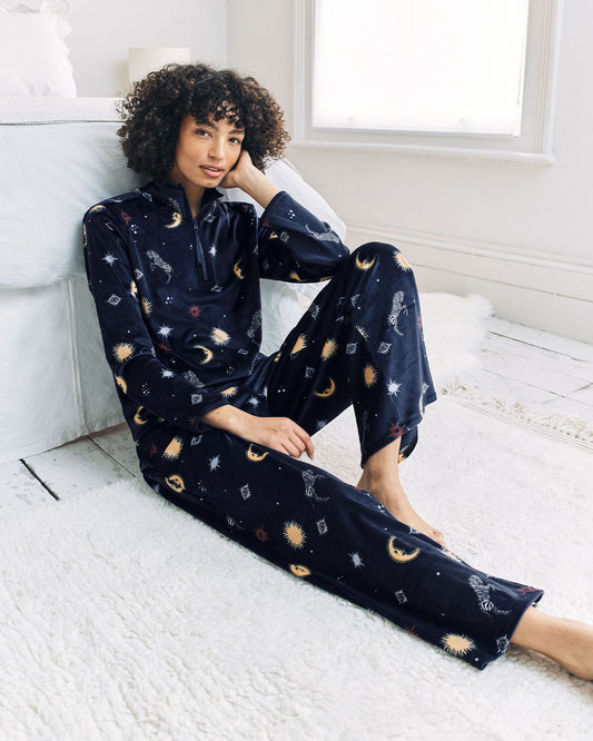 model note: Mariam is 5 ft 11’’ and is wearing a size 10