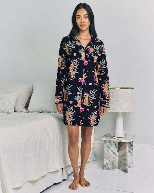 model note: May is 5ft 8" and is wearing a size 10