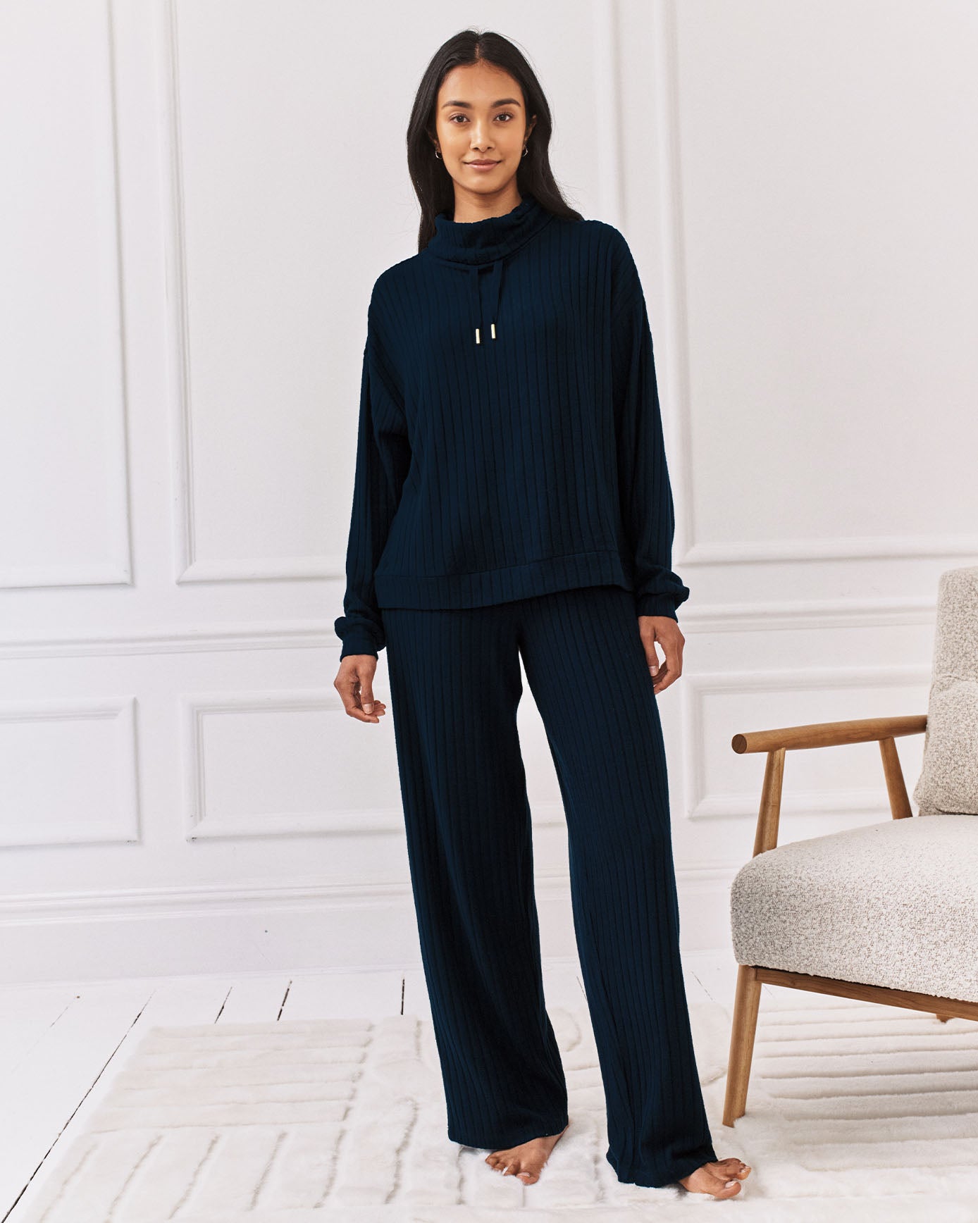 model note: May is 5ft 8’’ and is wearing a size 10