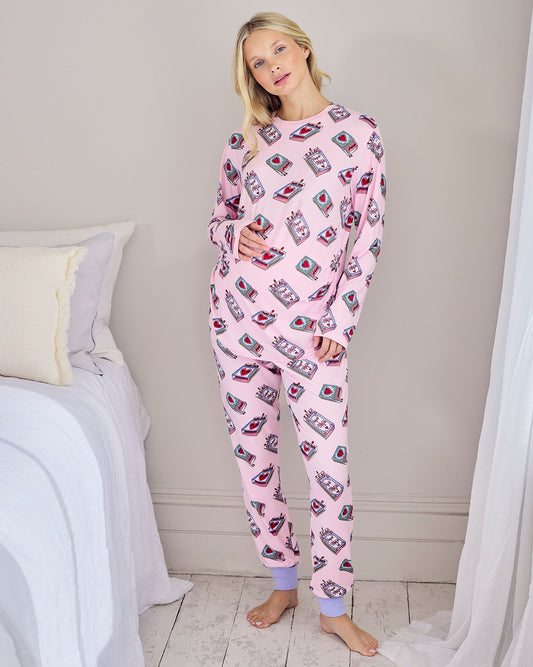 model note: Maria is 5ft 8" and is wearing a size
