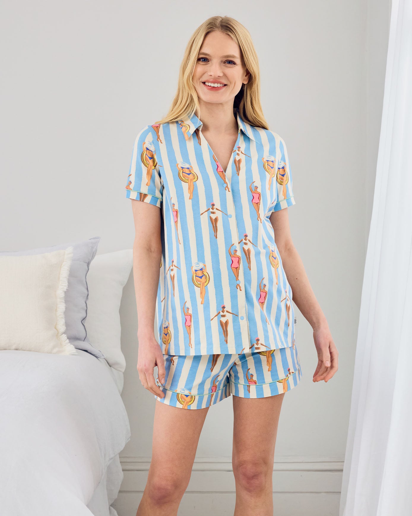 model note: Emma is 5'9" and is wearing a size 10