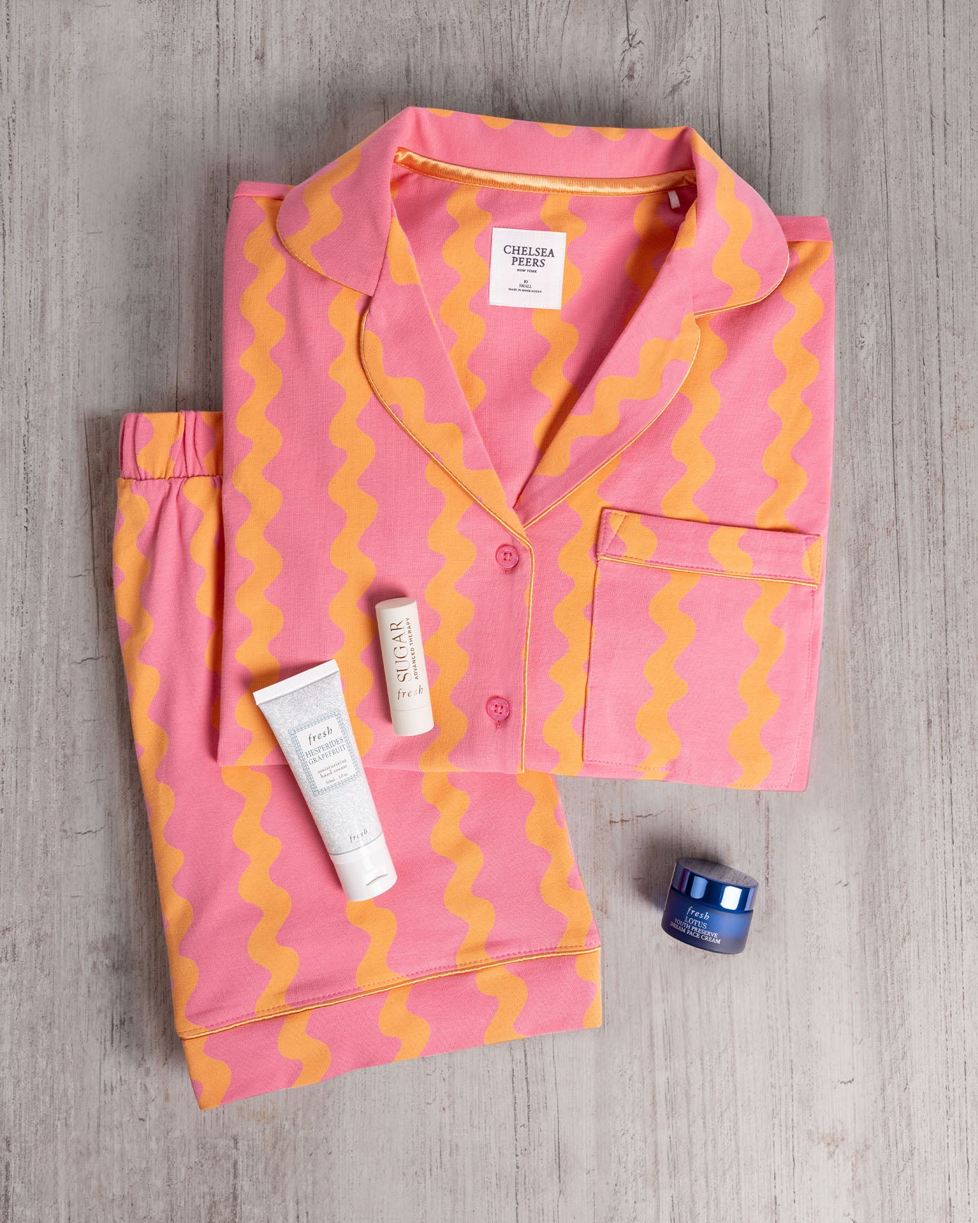 Chelsea Peers x Fresh: The Mother’s Day Gift Set - Wavy Stripe