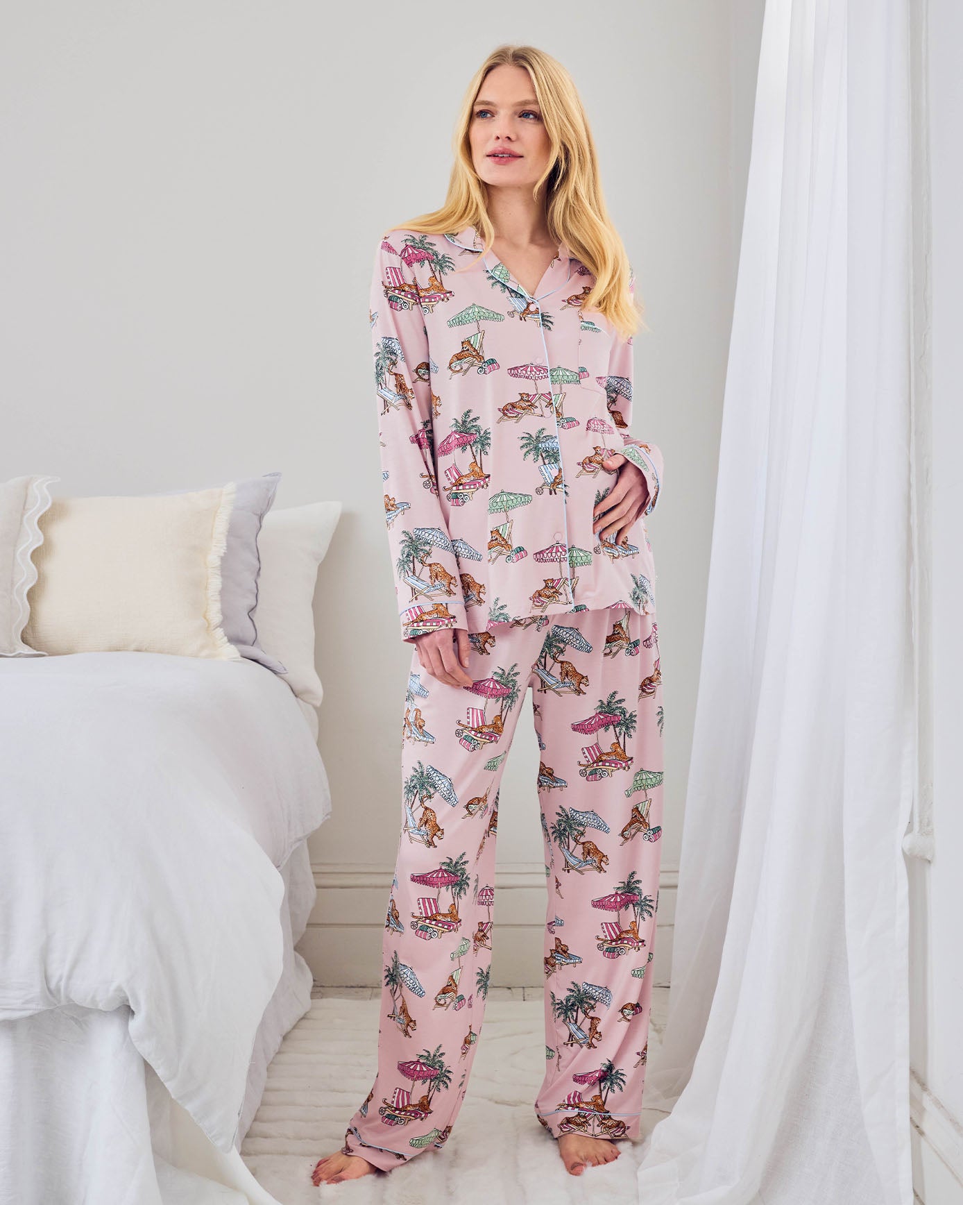 model note: Emma is 5'9" and is wearing a size 10