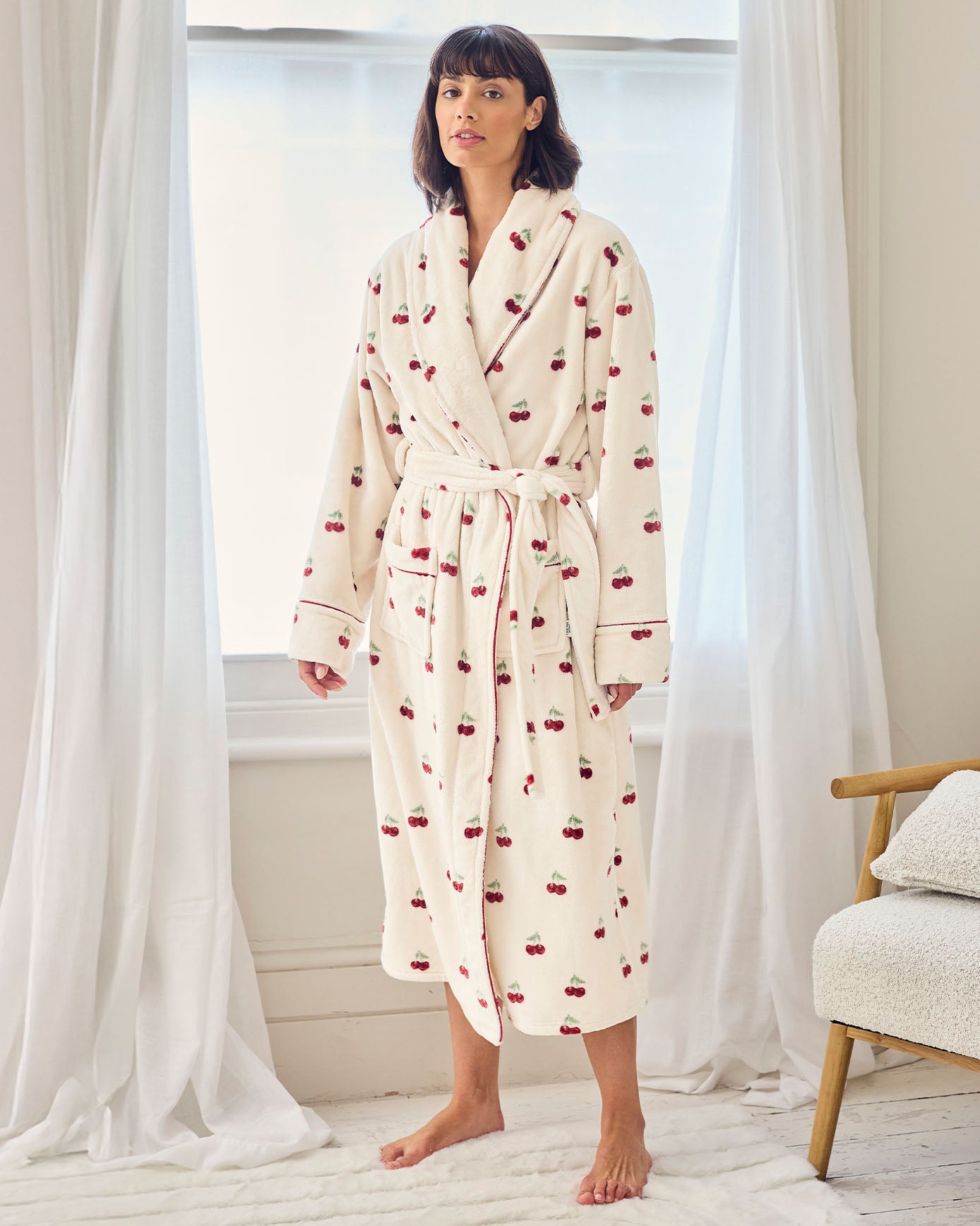 model note: Lais is 5ft 9'' and is wearing a size 10