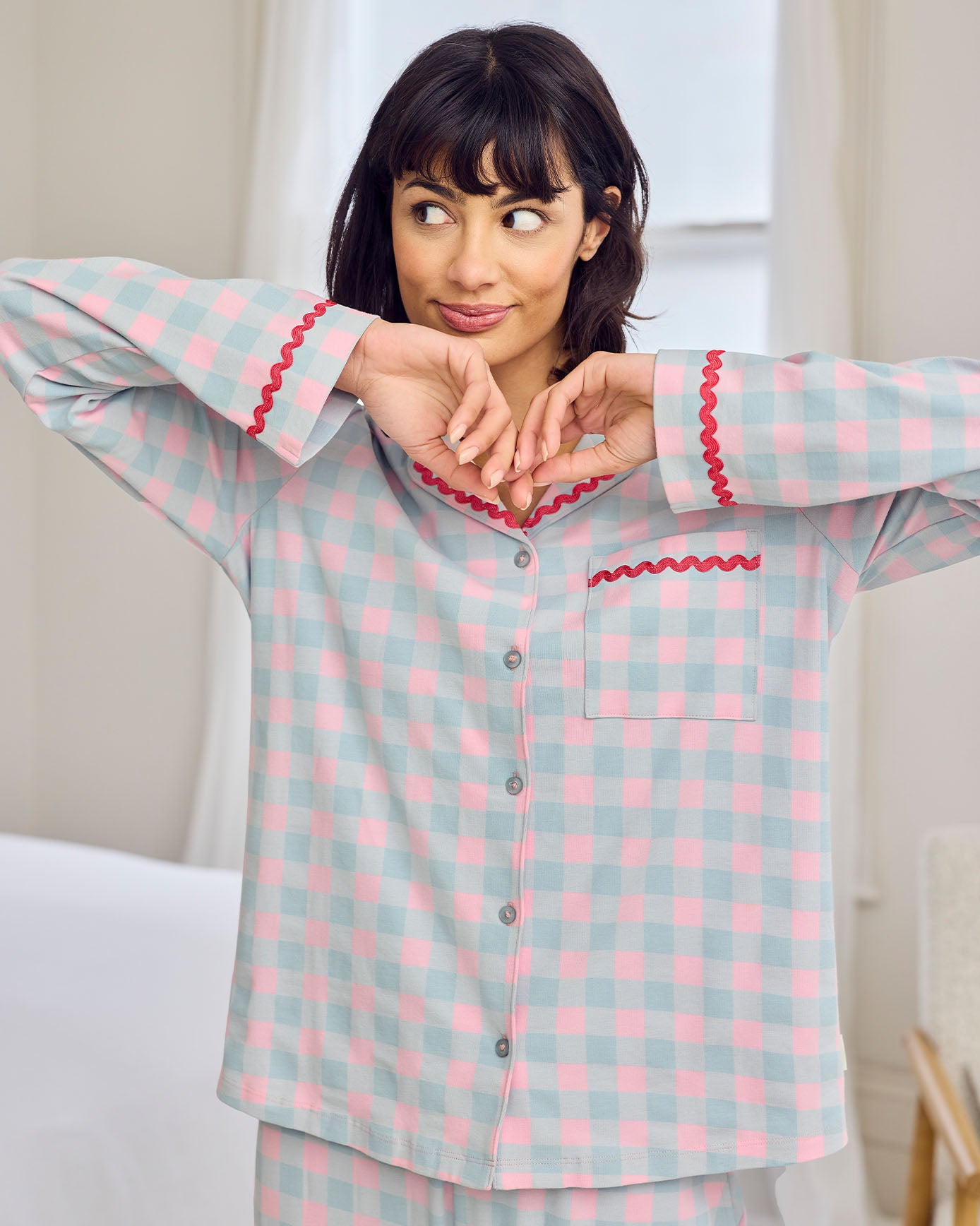Embroidered Back Do Not Disturb Check Long Pyjama Set