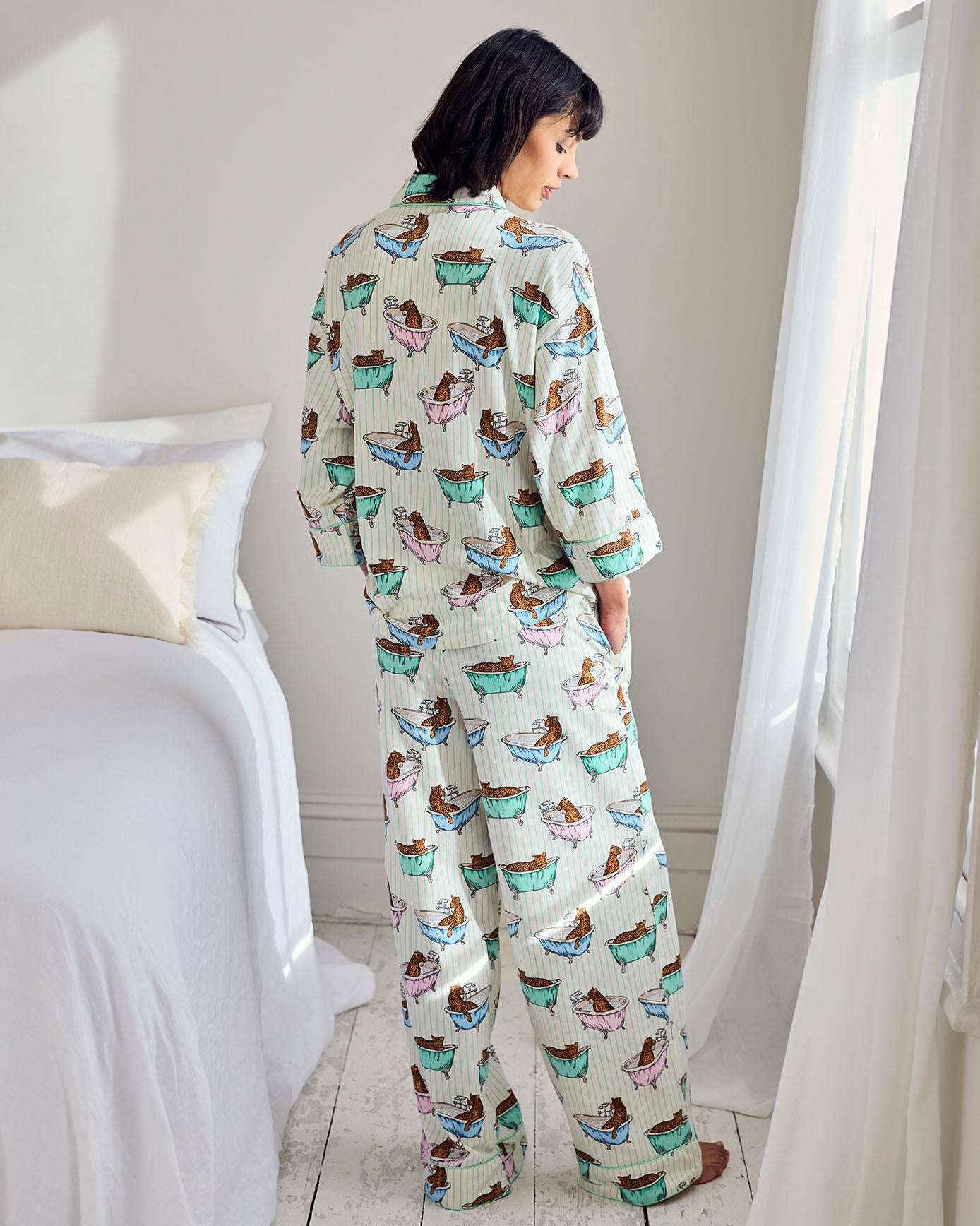 Petite Organic Cotton Bubble Bath Leopards Print Long Pyjama Set