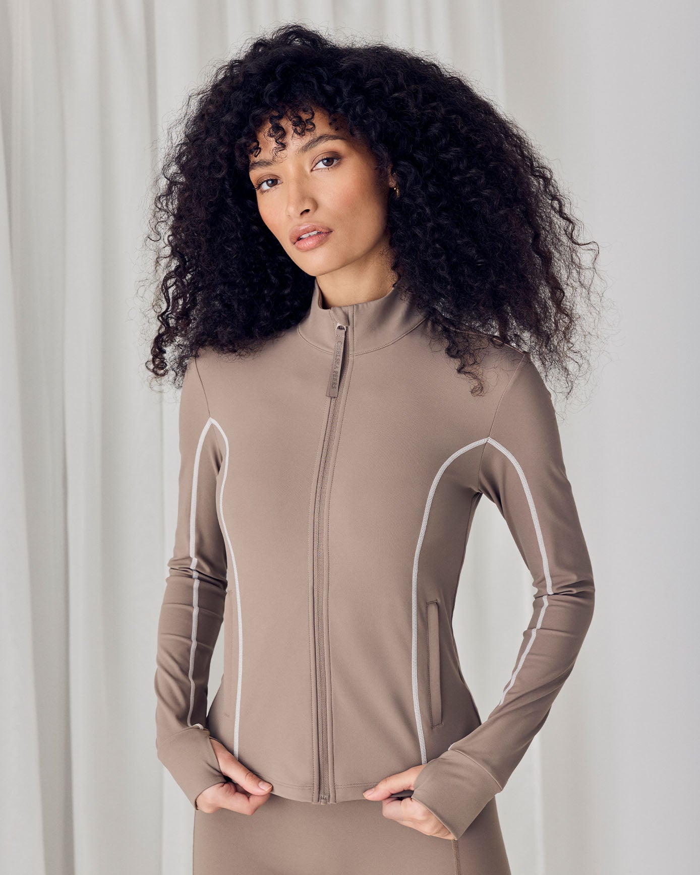 model note: Puli is 5'9 and is wearing a UK 10