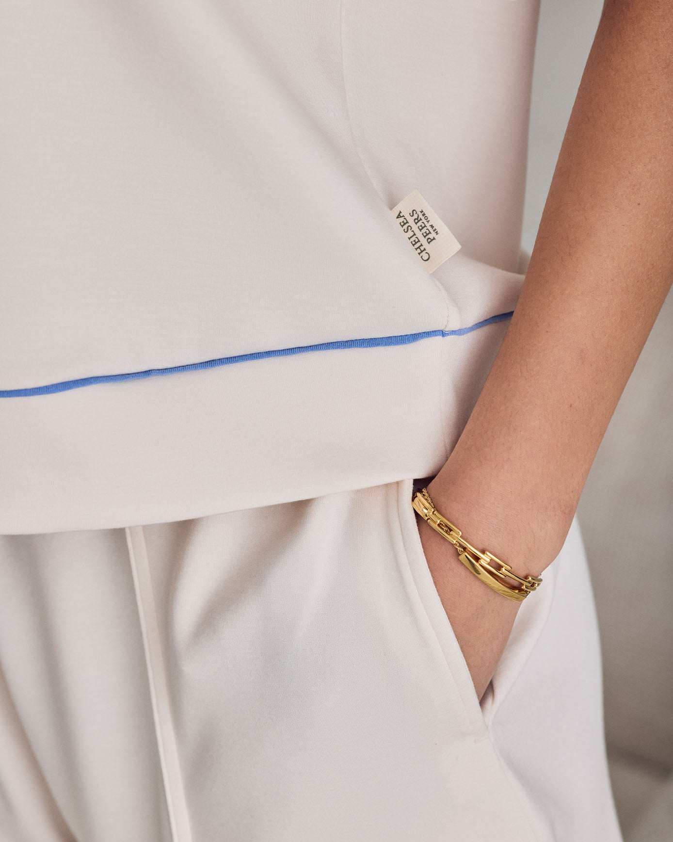 LuxeComfort Scuba Short Sleeve Sweatshirt - Cream