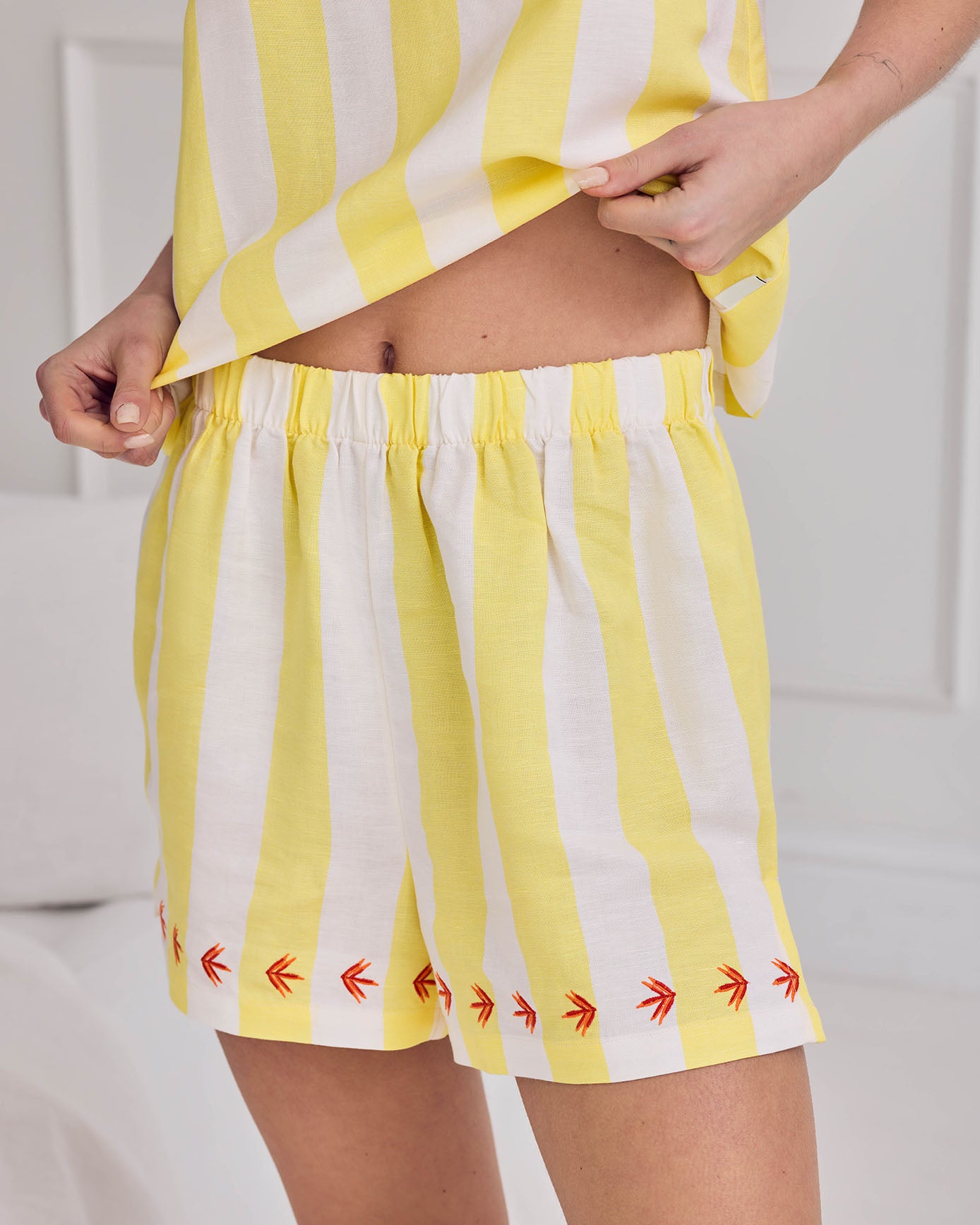 Linen Blend Embroidered Back Stripe Cami Short Pyjama Set