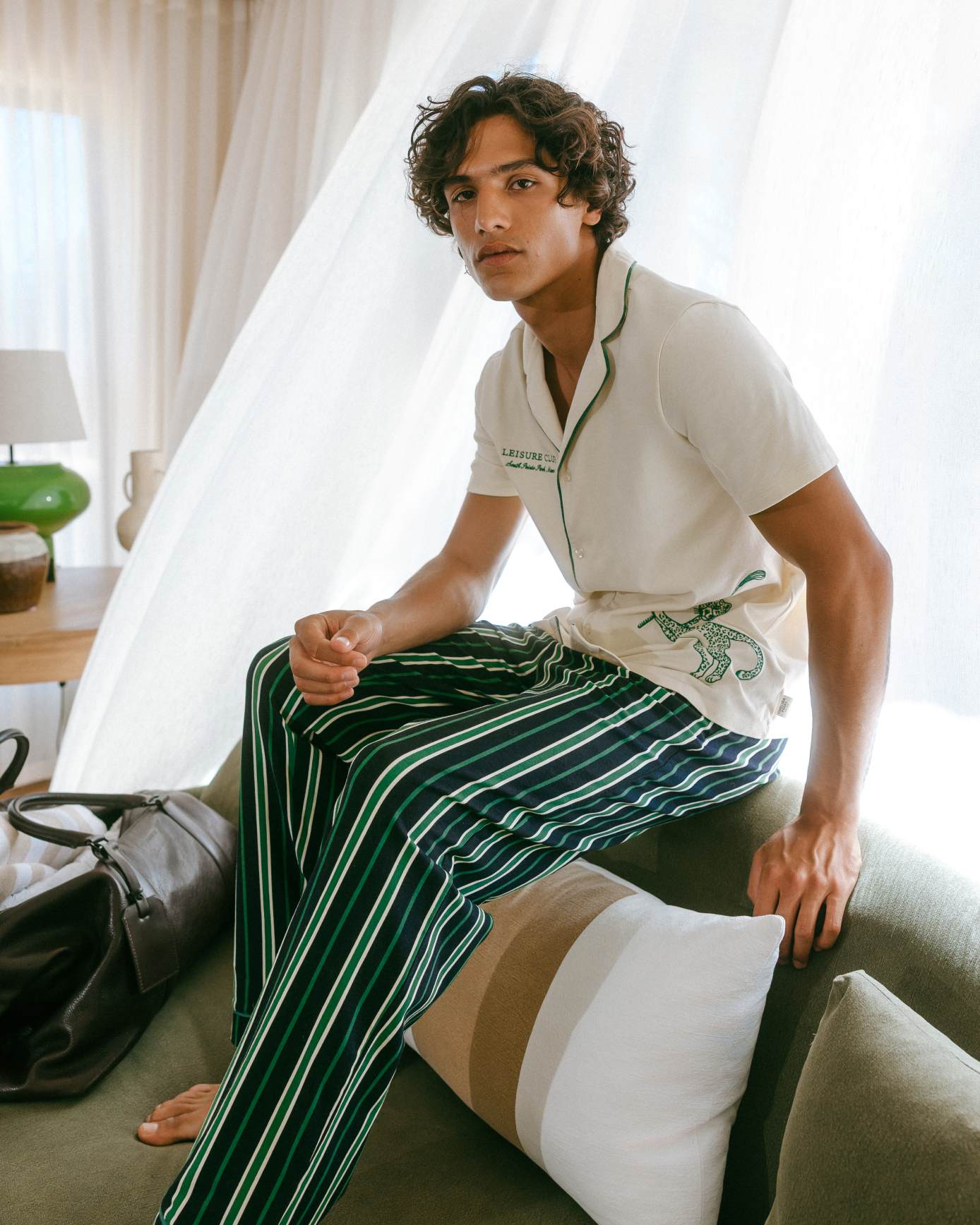 model note: Morgan is 6'1" and is wearing a UK M