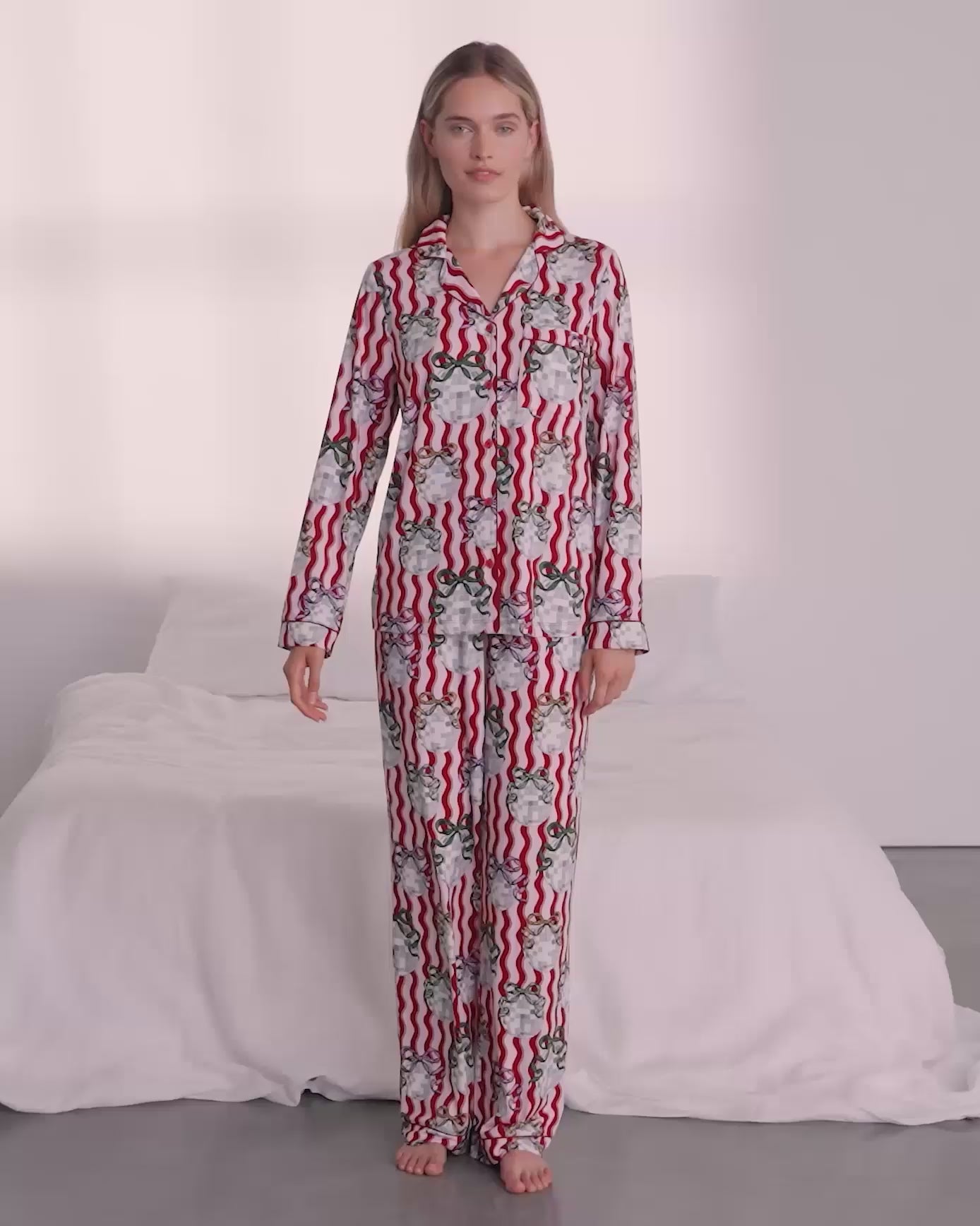 Wavy Stripe Disco Ball Print Long Pyjama Set